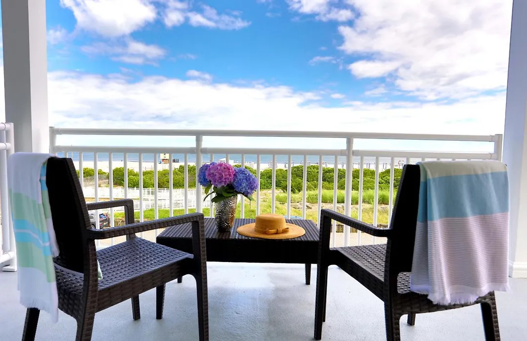 La Mer Beachfront Resort-1
