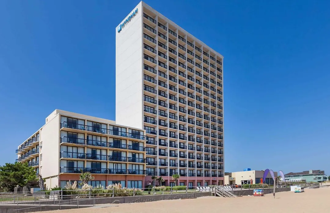 Wyndham Virginia Beach Oceanfront-1