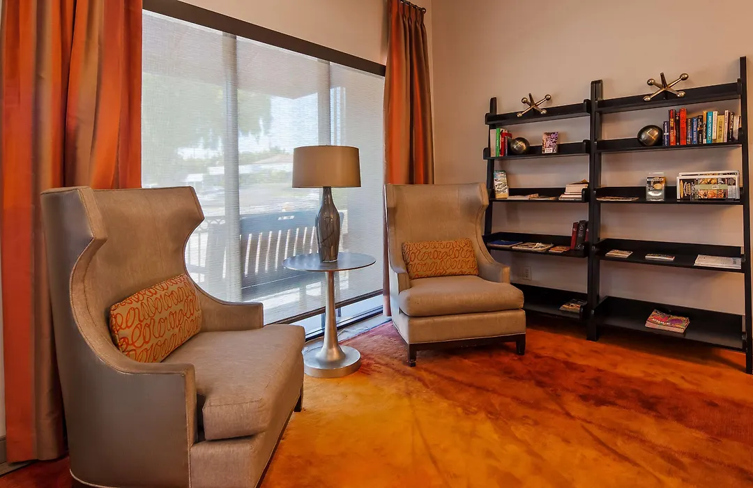 Best Western Royal Palace Inn & Suites-1