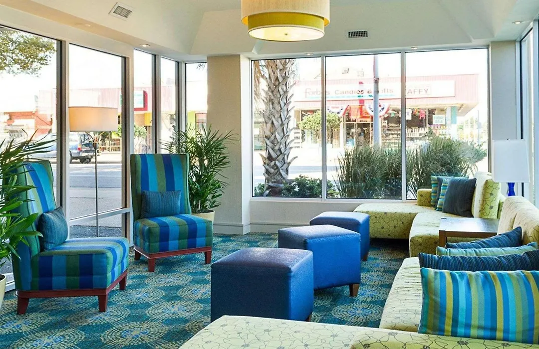 Comfort Suites Beachfront-1