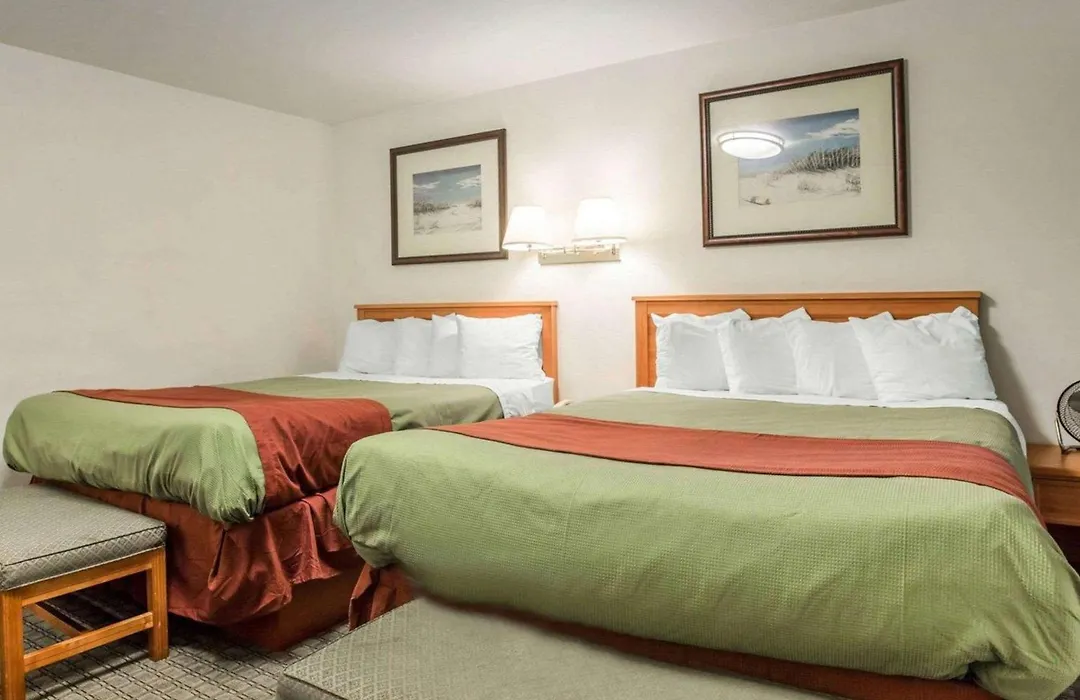 Rodeway Inn Newport-1