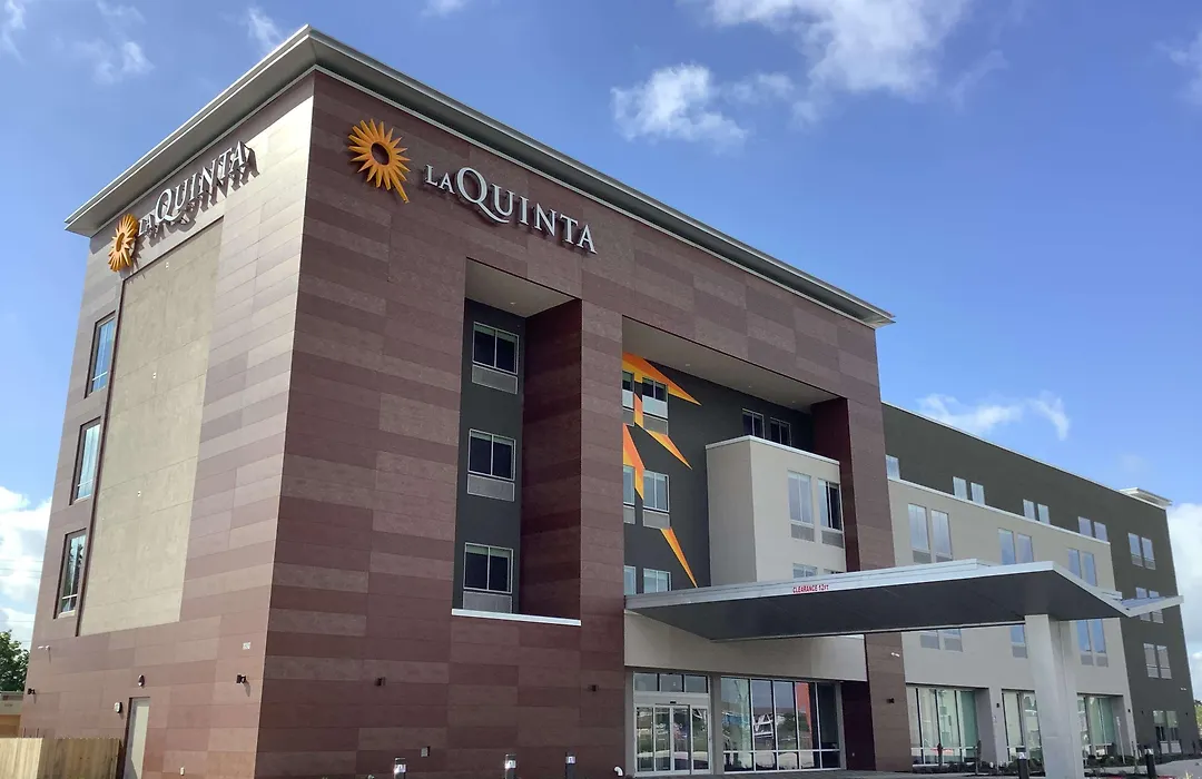 La Quinta Inn & Suites By Wyndham Corpus Christi Southeast-1