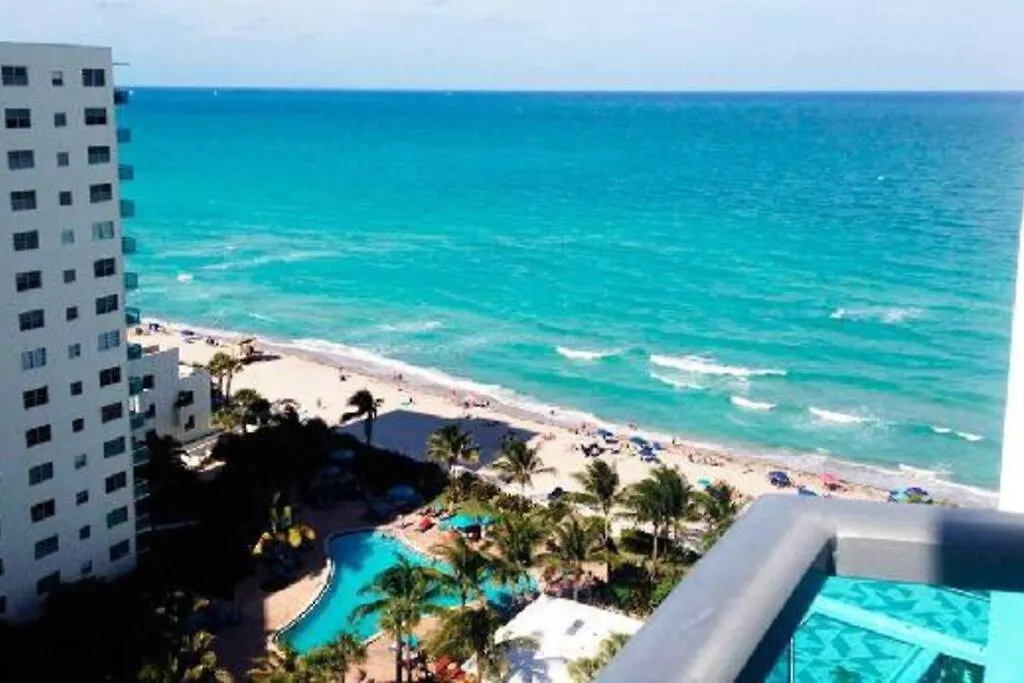 Beautiful Penthouse Condo With Stunning Views Of Both Ocean And City-1