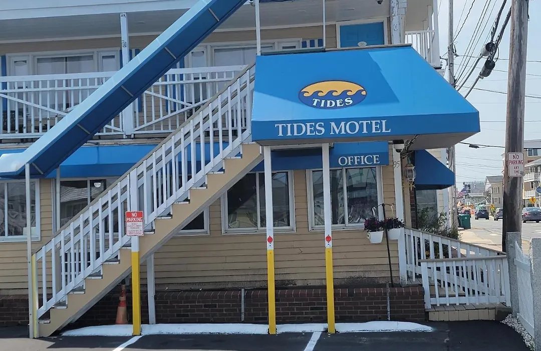 Tides Motel - Hampton Beach-1