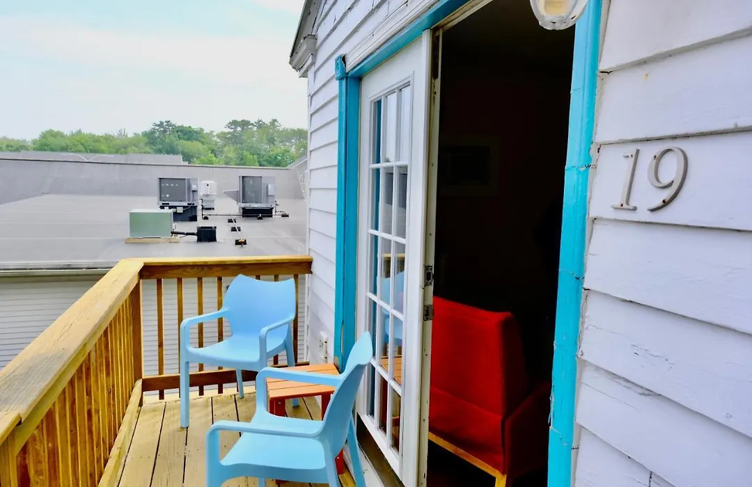 The Landings Inn And Cottages At Old Orchard Beach-1