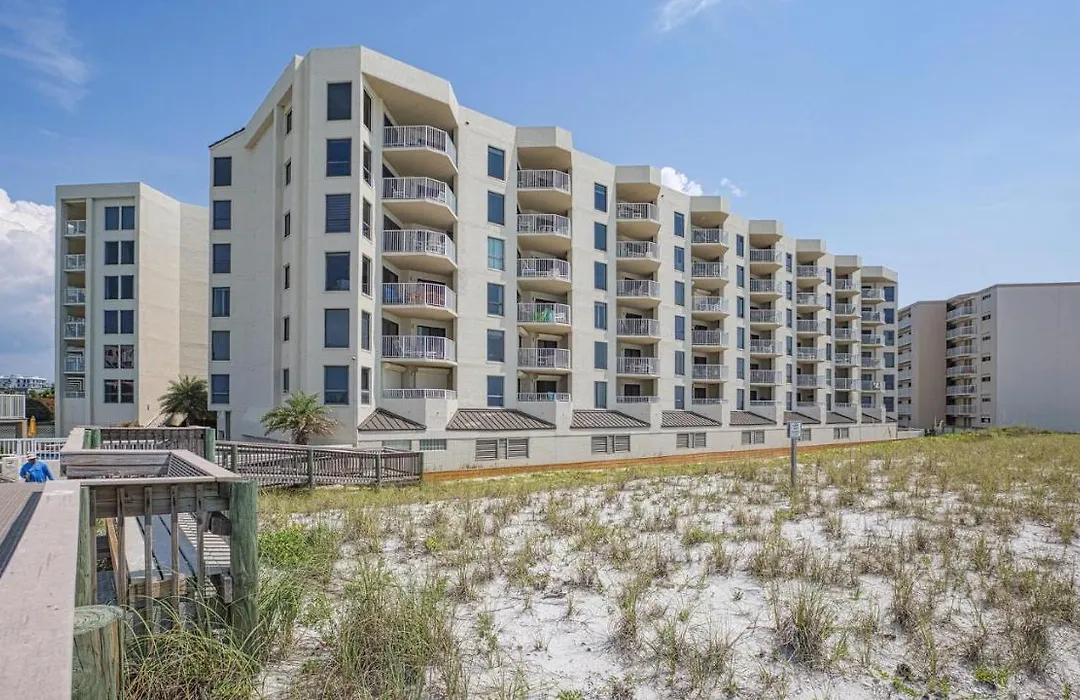 Inlet Reef 607 - Beach Front And Spacious With Free Beach Service-1
