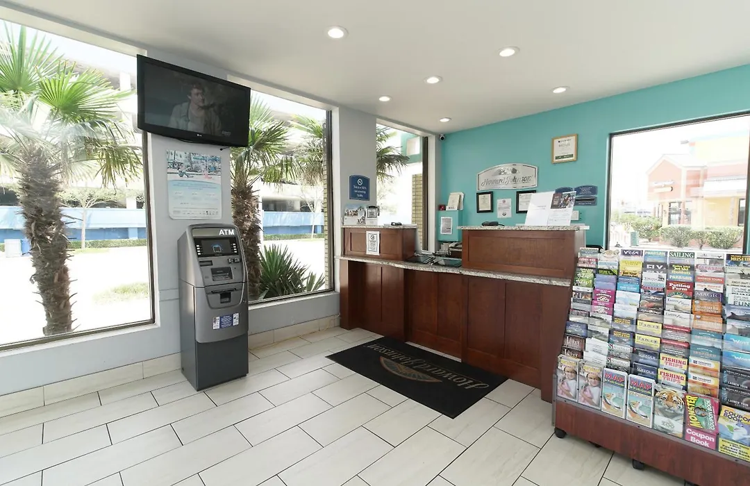 Howard Johnson By Wyndham Virginia Beach At The Beach-1
