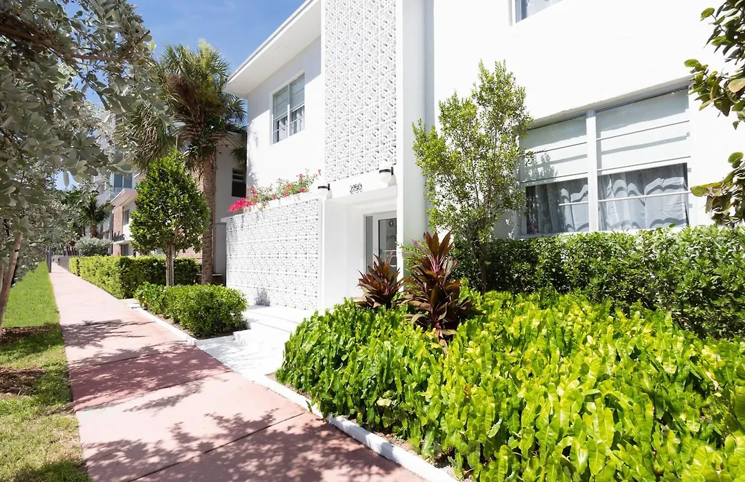 Kasa Collins Park Miami Beach Convention Center-1