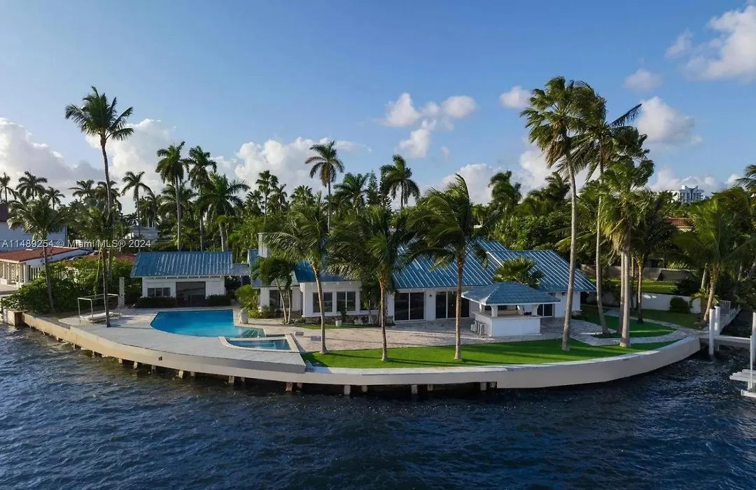 Villa Hashmi Luxury 5Bd & 5Ba Retreat On North Bay Island-1