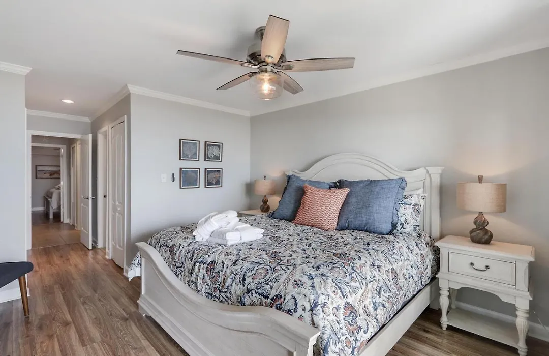 503 Shorewood Villas-1