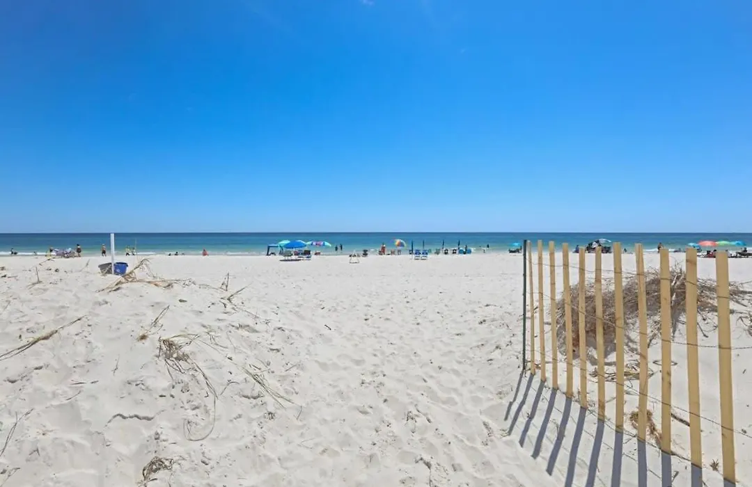 Sunrise Village 215- 2Br 1Ba Gulf Front Sleep 6-1