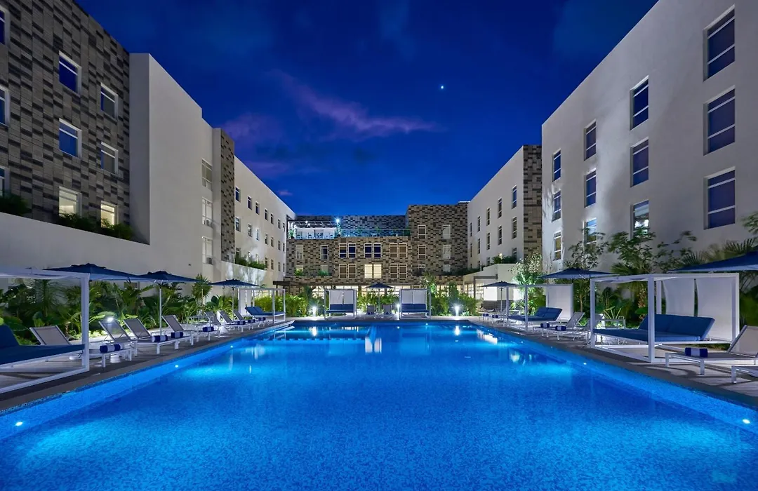 City Express Plus By Marriott Cancun Aeropuerto Riviera-1