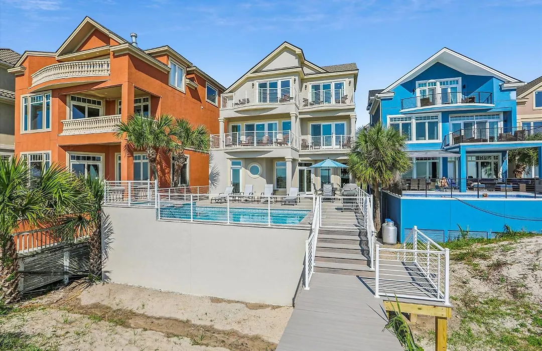 9 Singleton Beach Place- Renovated, Oceanfront, Pool, Elevator, Free Activities Included-1