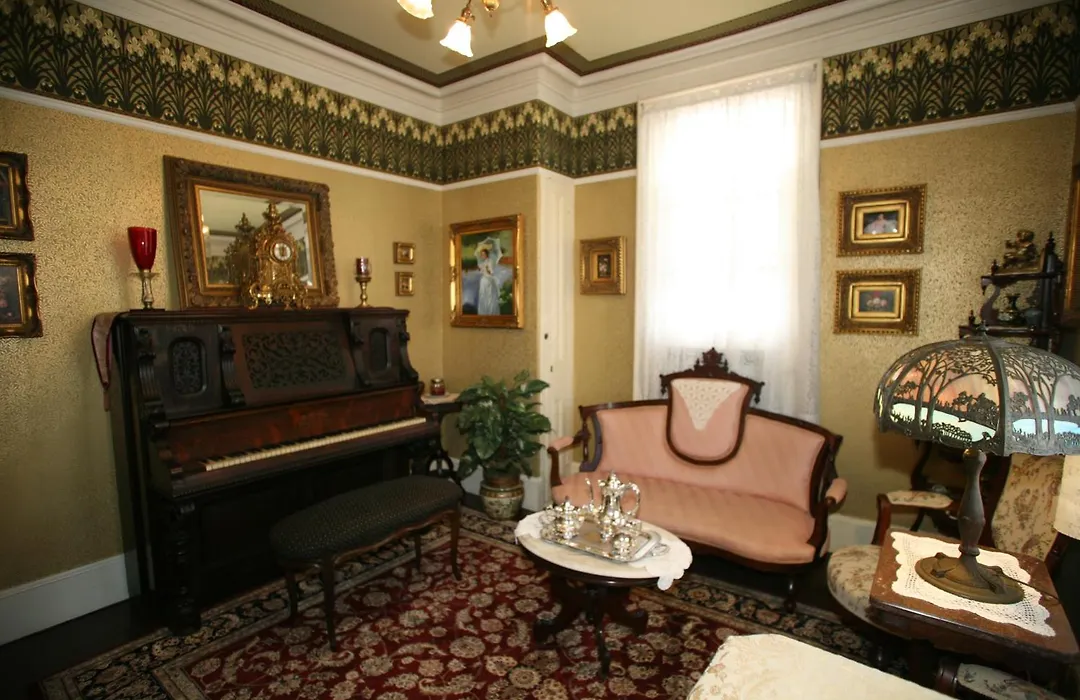 The Bacchus Inn Bed & Breakfast-1