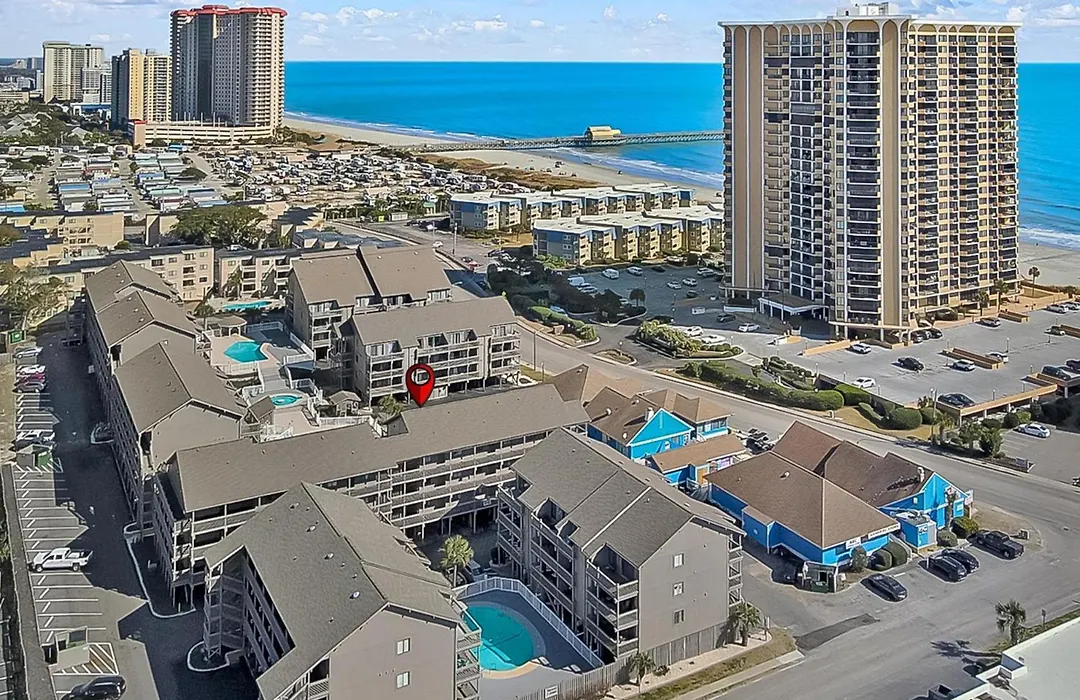 Two Bedroom Steps From The Beach! Shore Dr!-1