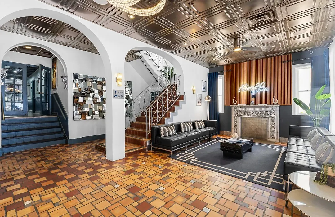 Nine20 Collins Apartments By Lowkl-1