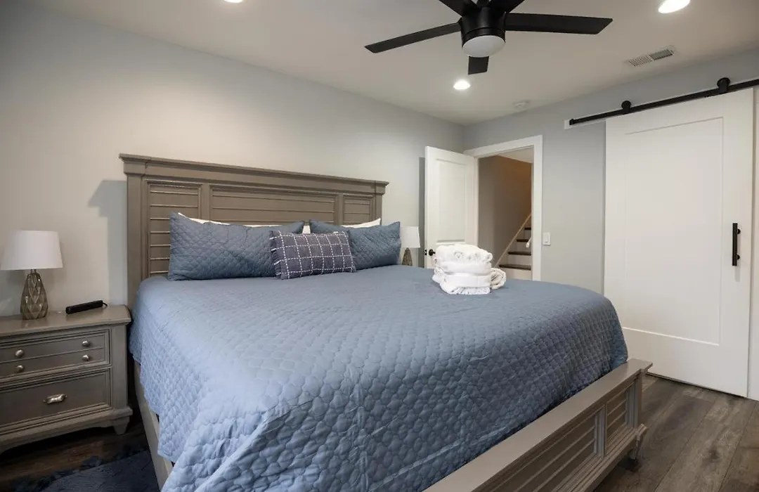 102 Island House-1