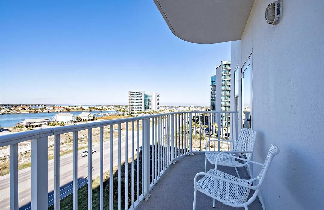 Regency Isle 601-1
