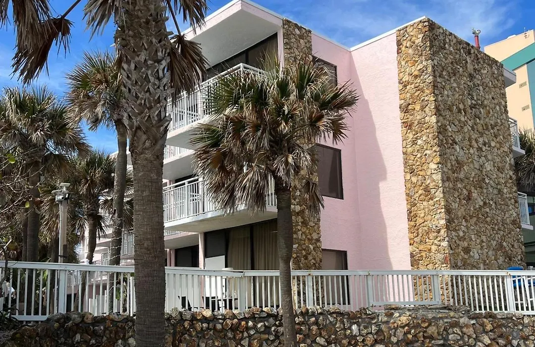 Flamingo Inn Beachfront - Daytona Beach-1