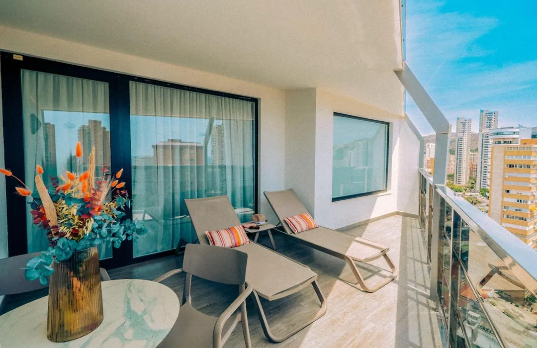 Marina Resort Benidorm - The Original Benidorm Vibe-1