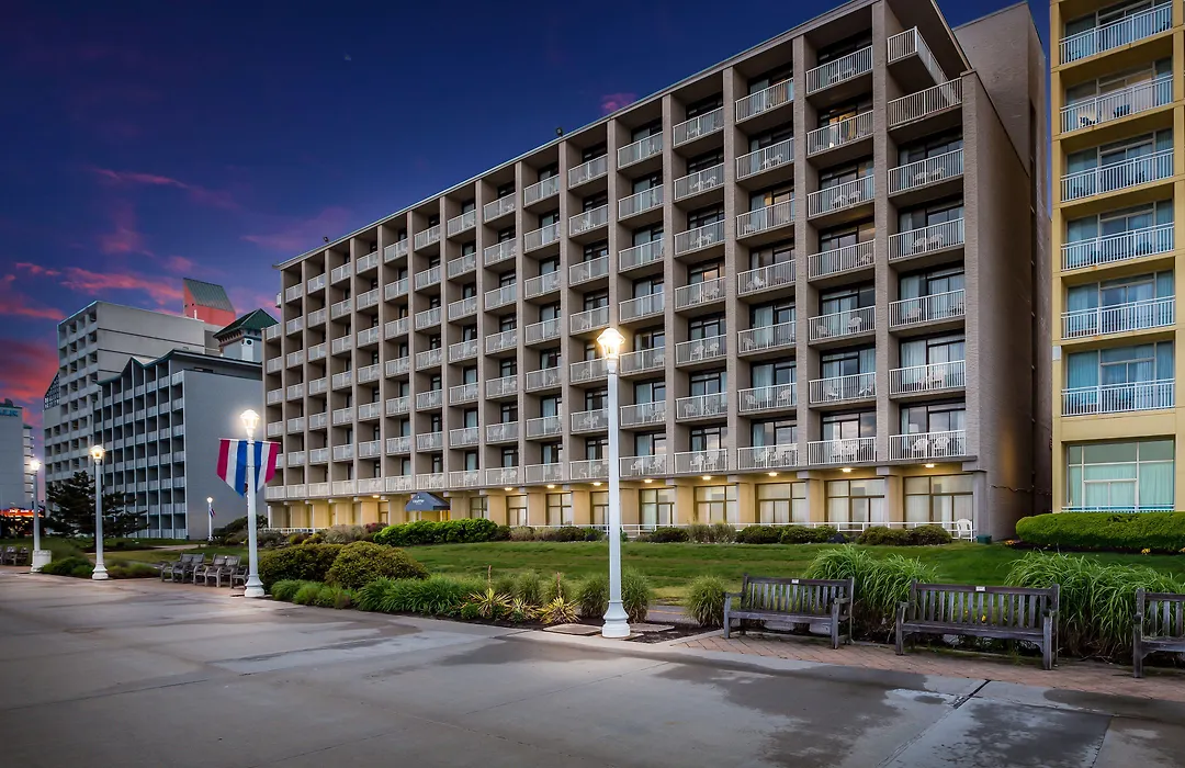 Country Inn & Suites By Radisson, Virginia Beach Oceanfront-1
