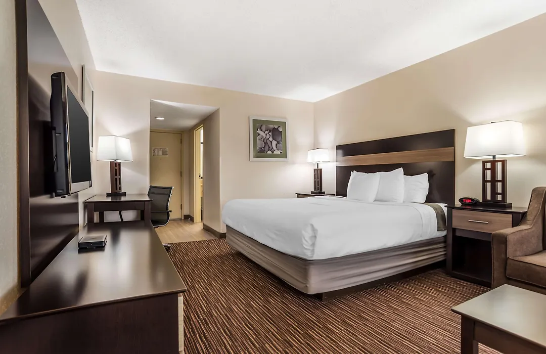 Best Western Oak Manor-1
