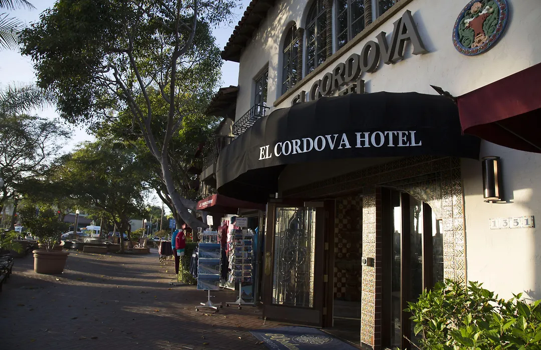 El Cordova-1