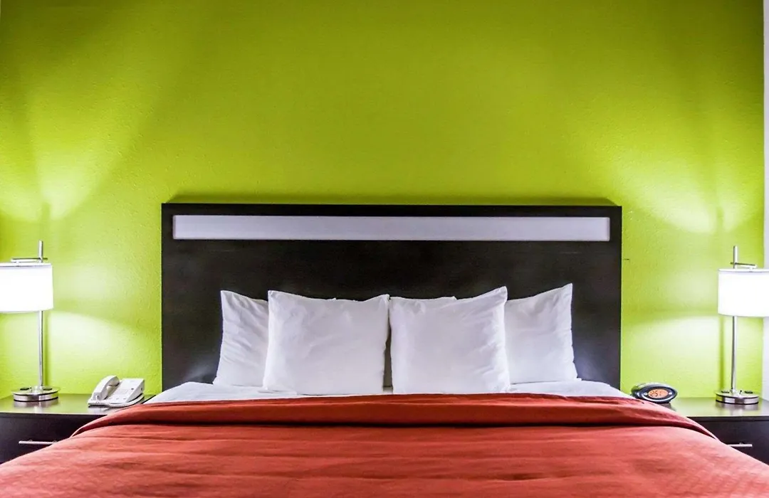 Quality Suites Fort Myers I-75-1