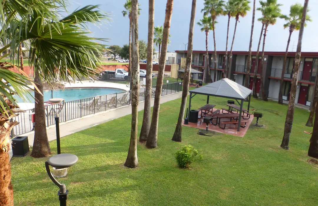 Red Roof Inn Corpus Christi North - Near Downtown-1
