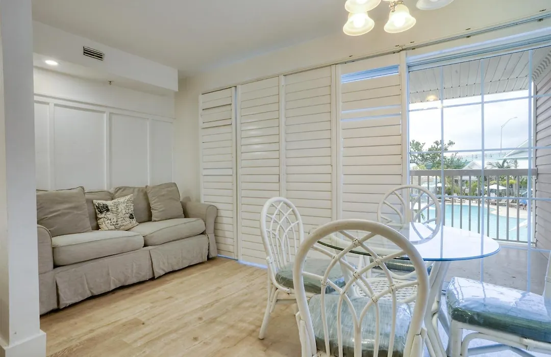 Lighthouse Resort: Inn & Suites-1