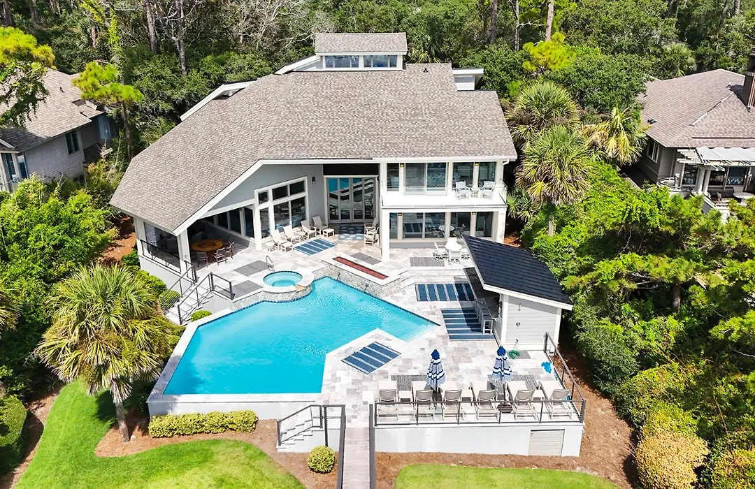 Luxury Oceanfront 7 Bedroom 7 Ba Wonderful Pool Deck Beach Gear And Bike Rentals Included-1