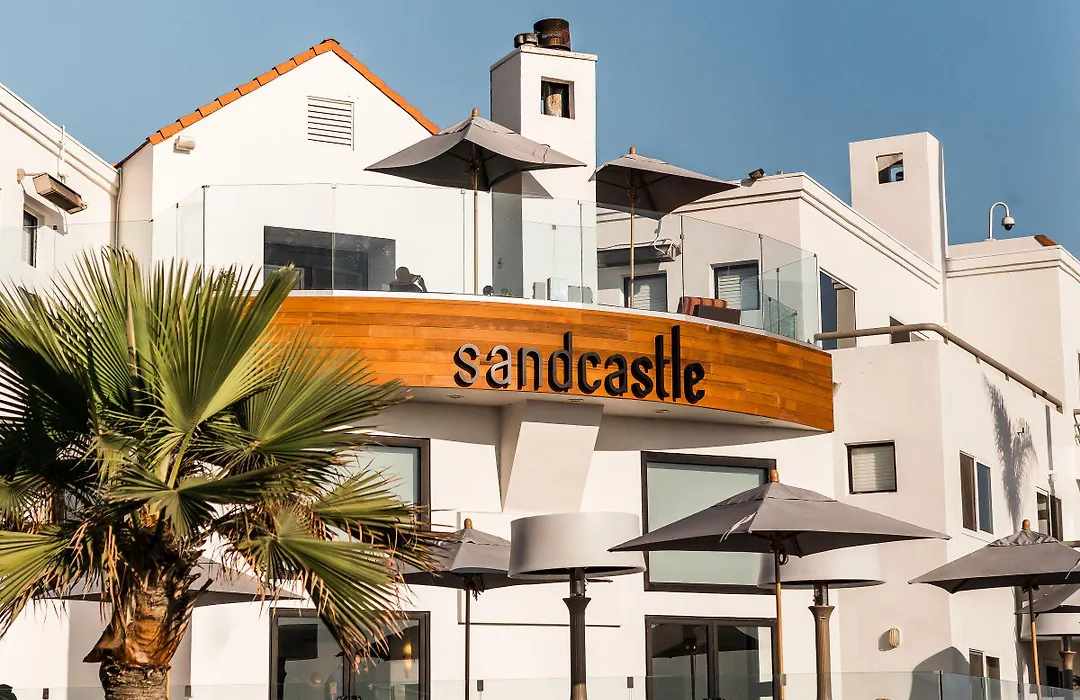 Sandcastle Hotel On The Beach-1