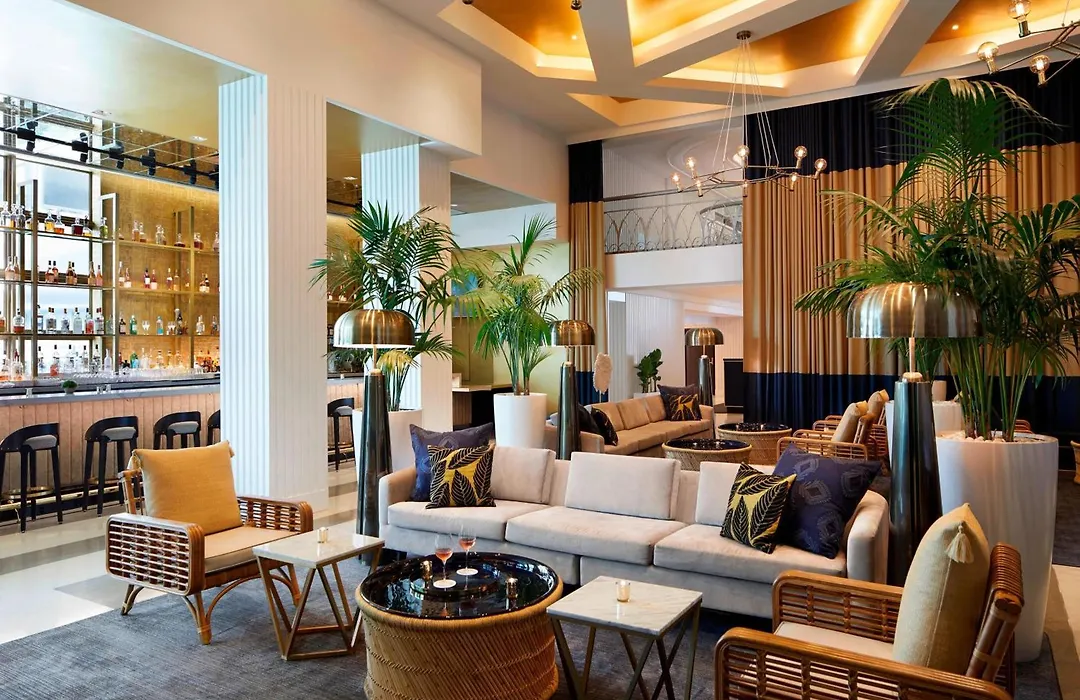 Cadillac Hotel & Beach Club, Autograph Collection-1