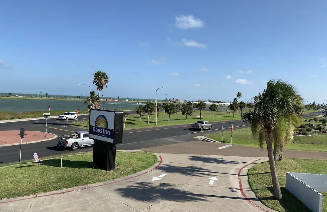 Days Inn By Wyndham Rockport Texas-1
