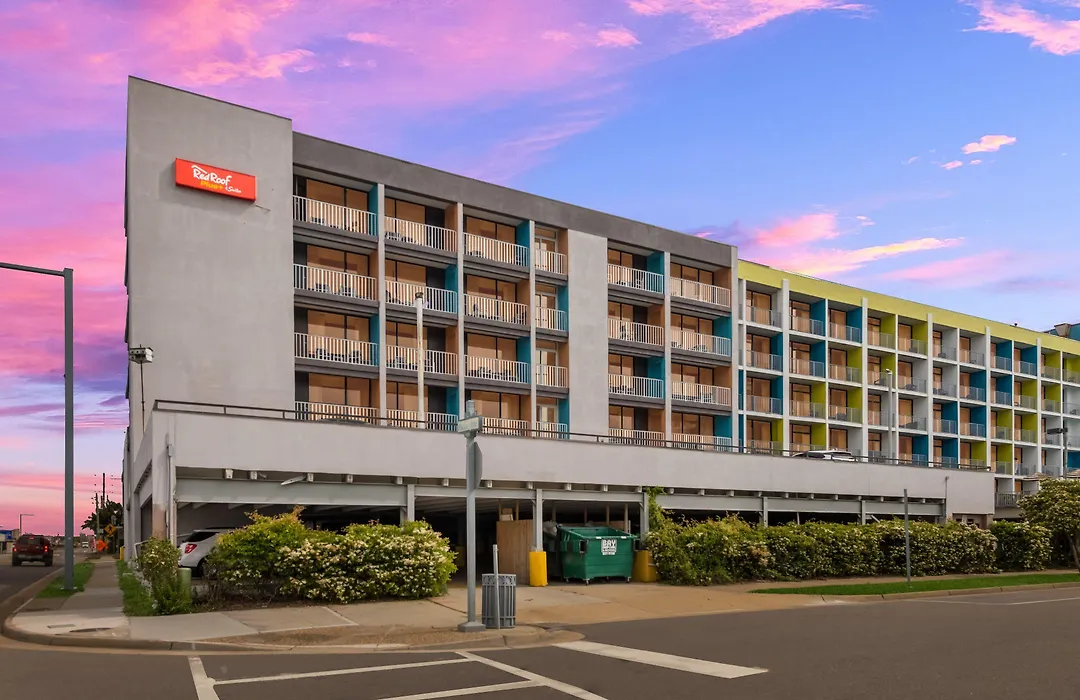 Red Roof Inn Plus & Suites Virginia Beach - Seaside-1