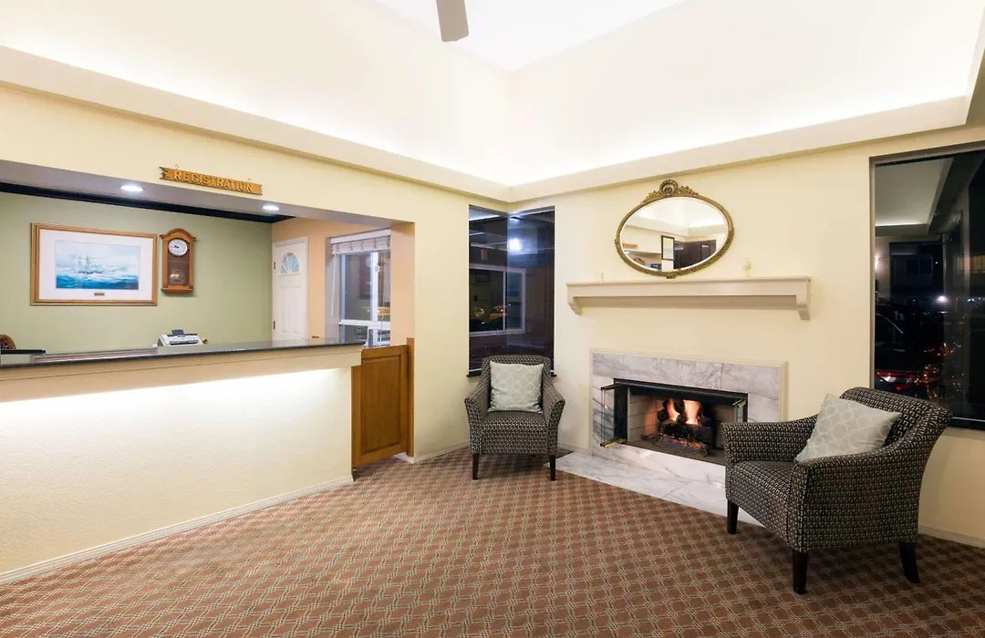 Days Inn By Wyndham Newport Or-1