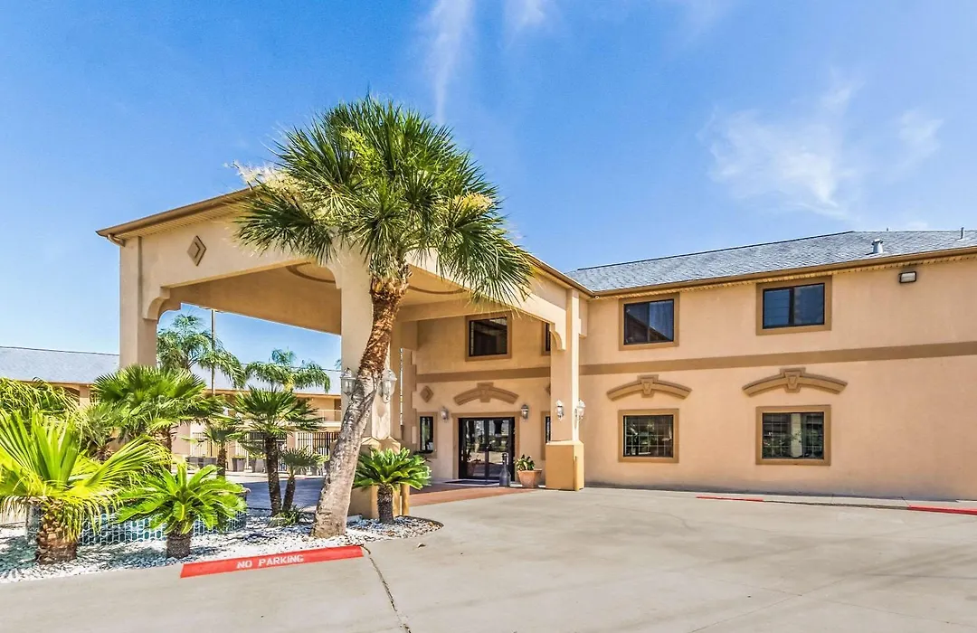 Econo Lodge Inn & Suites Corpus Christi-1