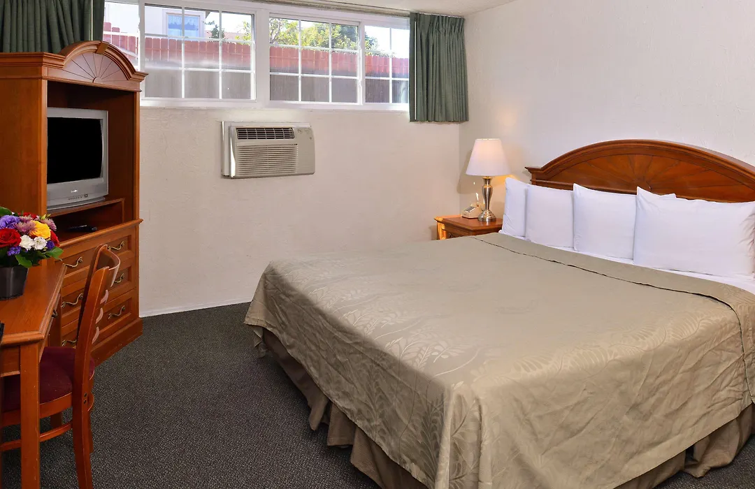 Americas Best Value Inn Loma Lodge-1