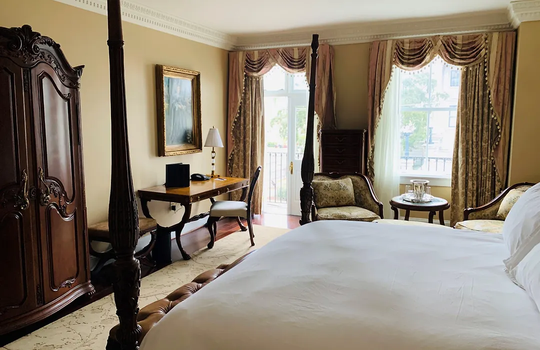 Market Pavilion Hotel-1