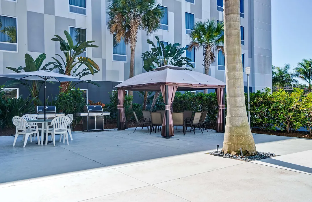 Hampton Inn & Suites Sarasota / Bradenton - Airport-1