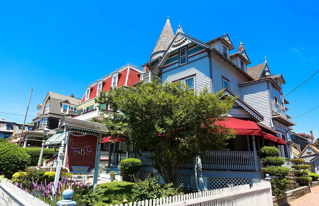 Beauclaires Bed & Breakfast-1