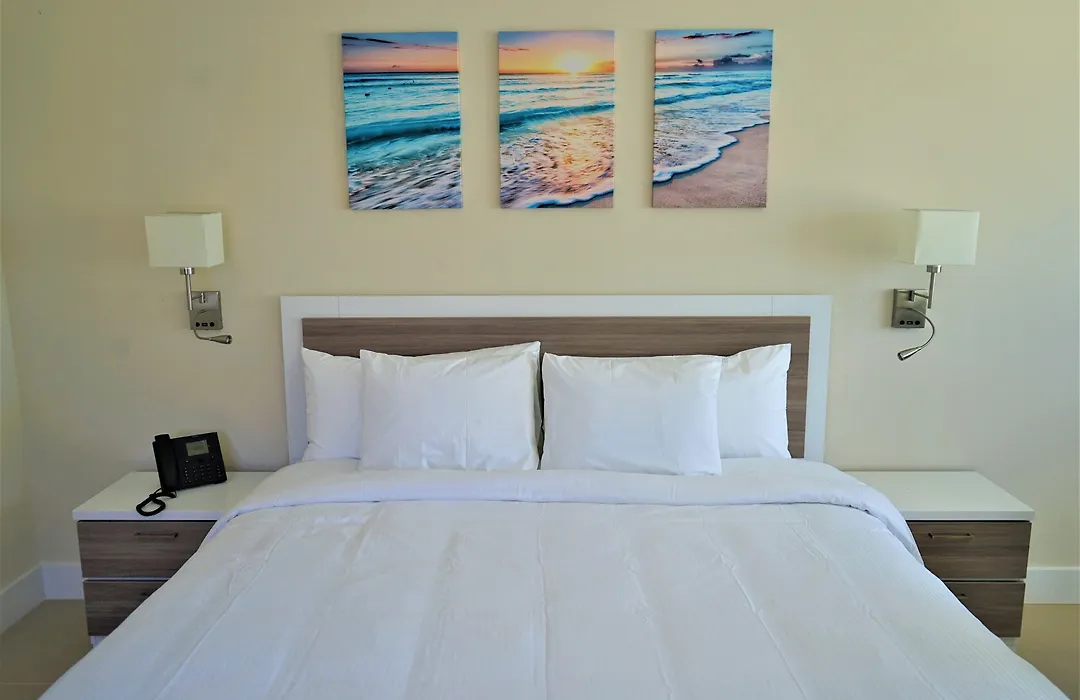 Diane Oceanfront Suites-1