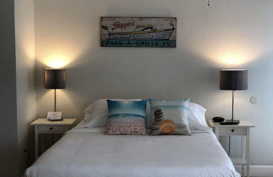 Coconut Inn-1