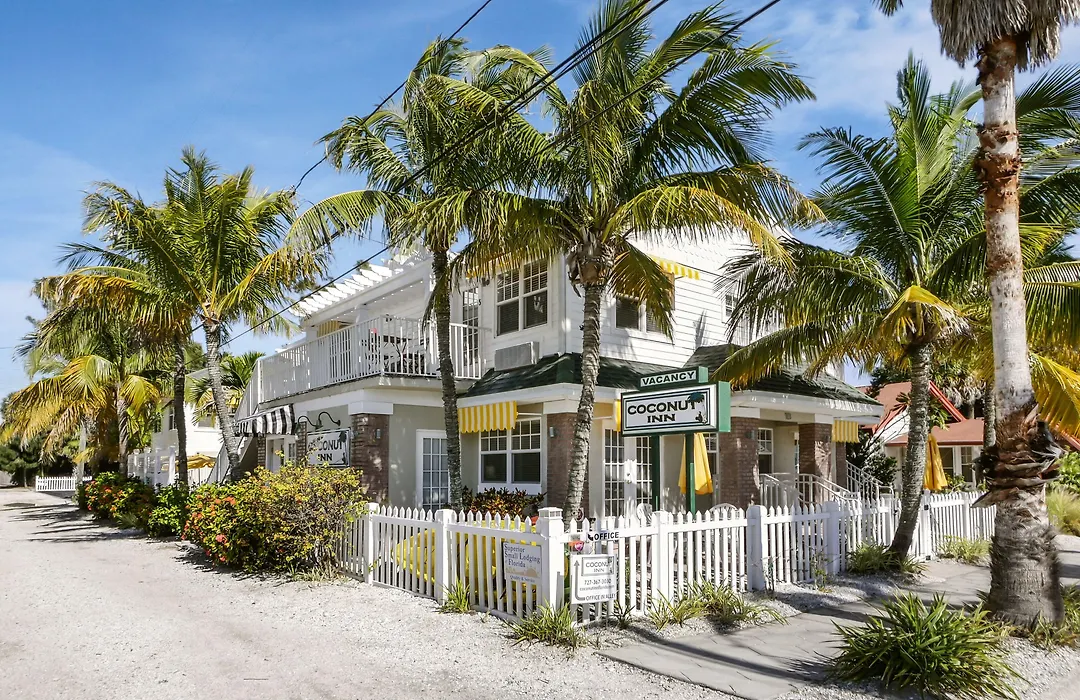 Coconut Inn-1