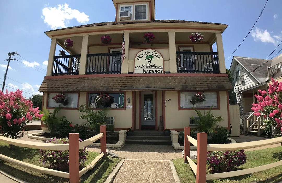 Ocean Cove Motel-1