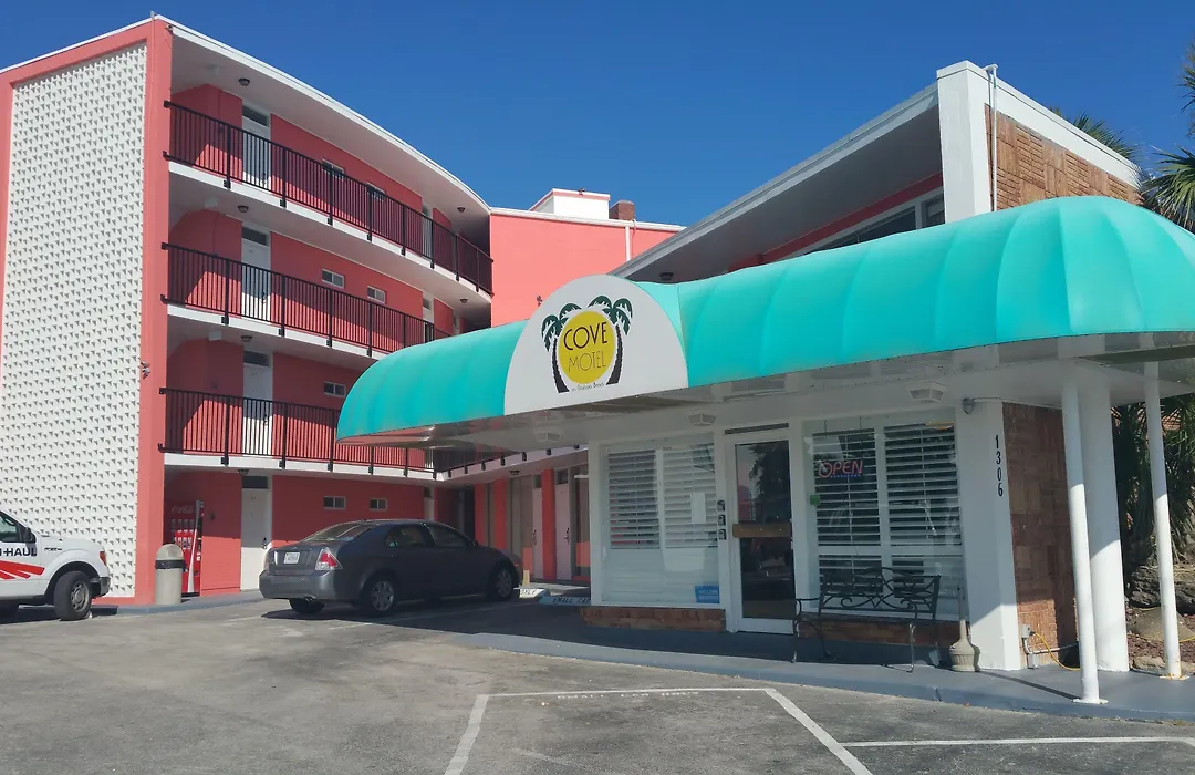 Cove Motel Oceanfront-1