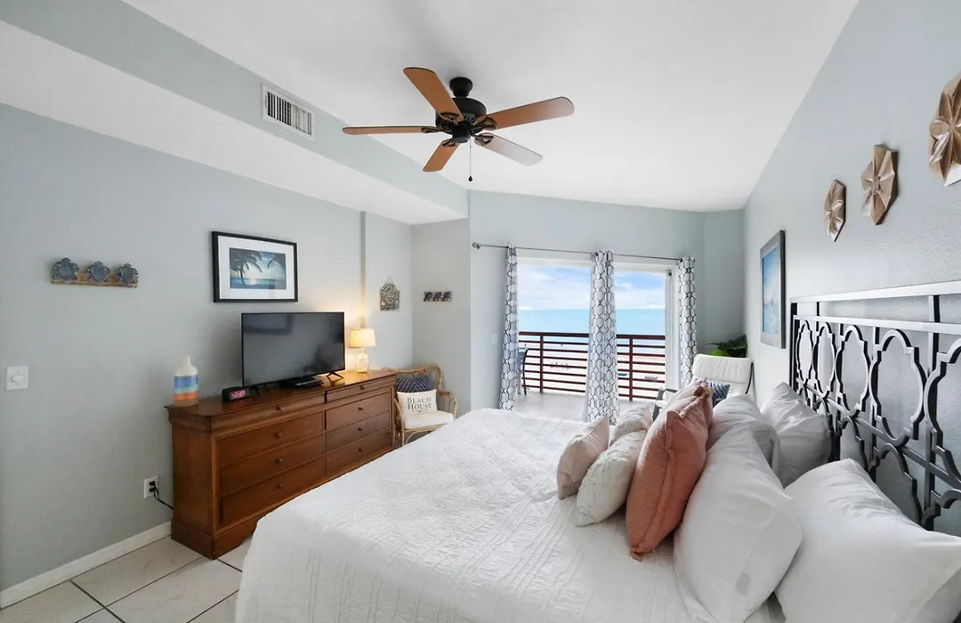 3Br Luxury 1400 Sq Ft - Oceanfront - Crimson #301-1