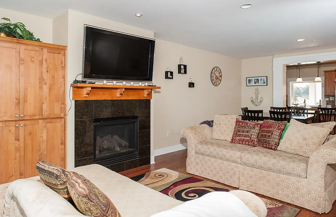 Michaels Beach Place At Shoreline Ridge-1