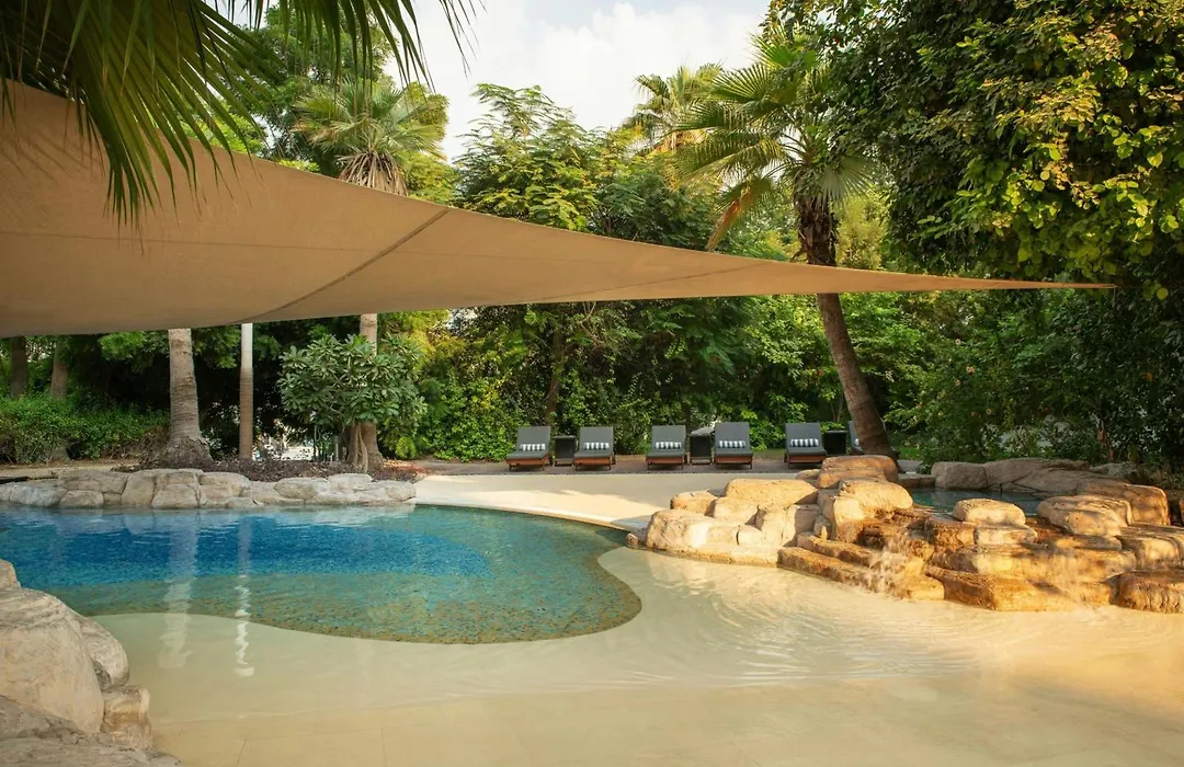 Le Meridien Mina Seyahi Beach Resort & Waterpark-1