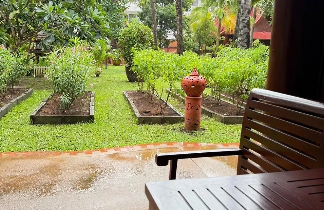 Royal Phawadee Village Patong - 2 Minutes Walk To The Beach-1